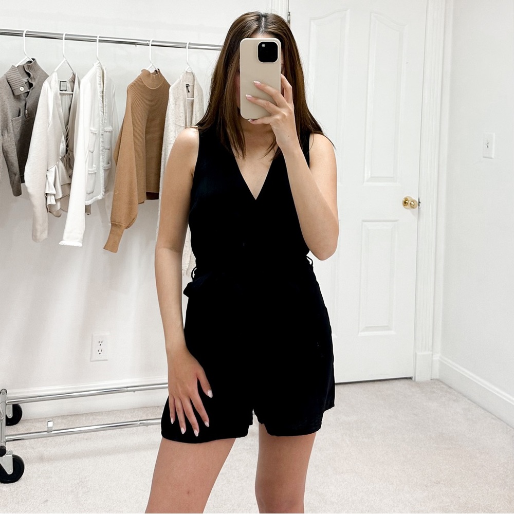 Abercrombie & Fitch Sleeveless Faux Wrap Tie Waist Romper in Black